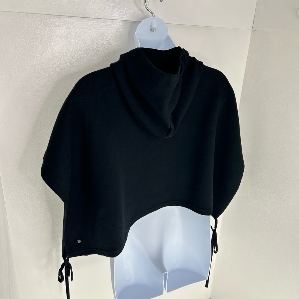 Lululemon Womens All In A Day Hooded Poncho One Size Black 100% Merino Wool Cozy - Picture 7 of 12